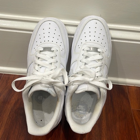 White air forces size 8.0 in women